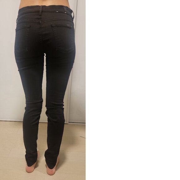 7 For All Mankind Low-Rise Skinny Jean - Picture 2 of 3